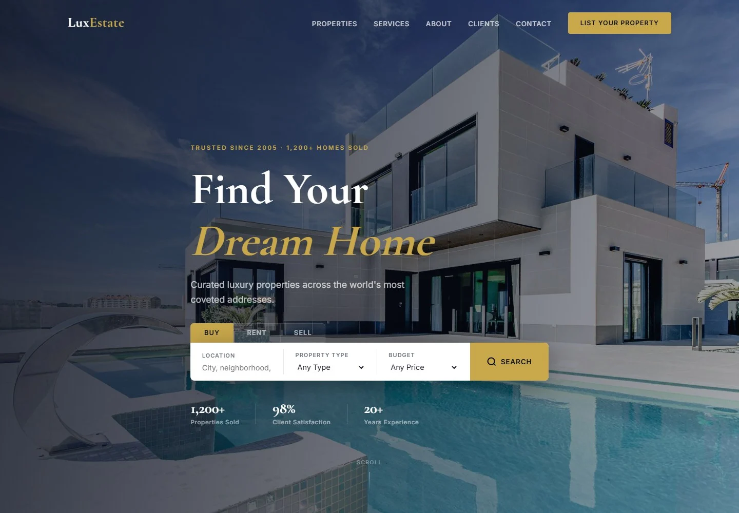 LuxEstate website interface